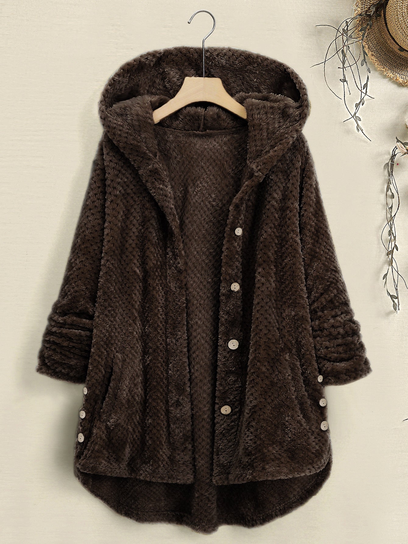 Mila Coat – Embracing Elegance for the Coldest Days