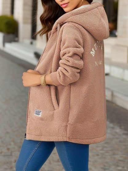 Livia Coat – Effortless Protection with Urban Style