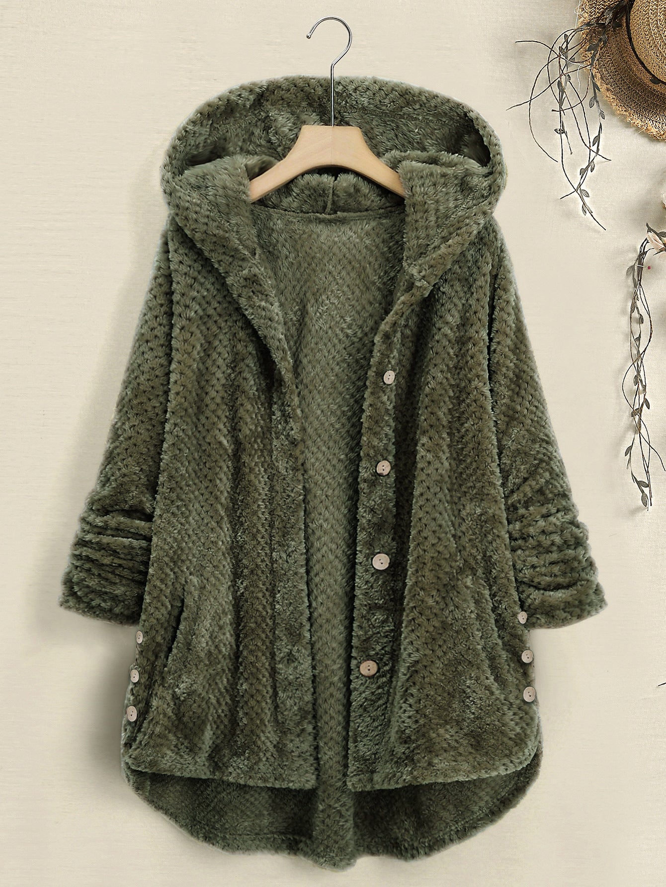 Mila Coat – Embracing Elegance for the Coldest Days
